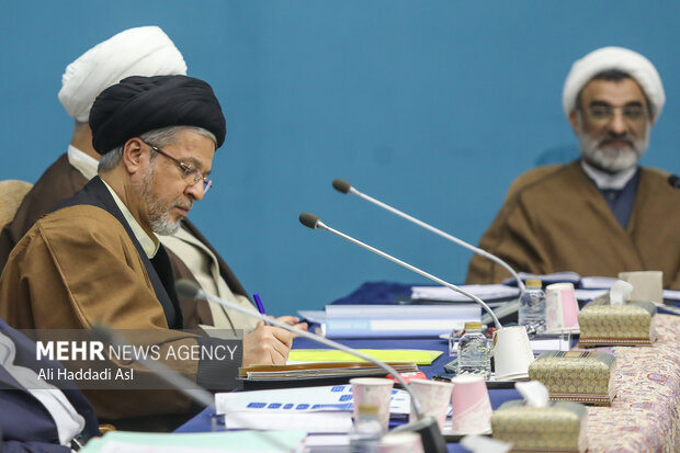 حجت الاسلام سعیدرضا عاملی  در جلسه شورای عالی انقلاب فرهنگی حضور دارد