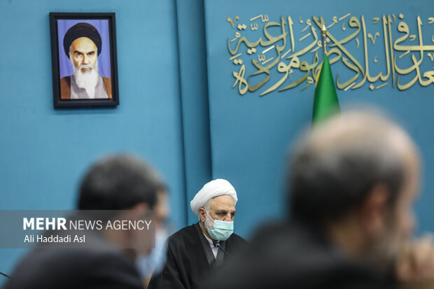 حجت الاسلام غلامحسین محسنی اژه ای رئیس قوه قضائیه در جلسه شورای عالی انقلاب فرهنگی حضور دارد