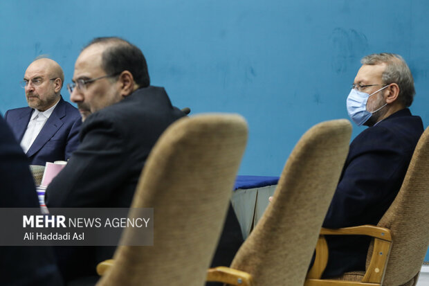 علی لاریجانی و محمد باقر قالیباف رئیس مجلس شورای اسلامی در جلسه شورای عالی انقلاب فرهنگی حضور دارند
