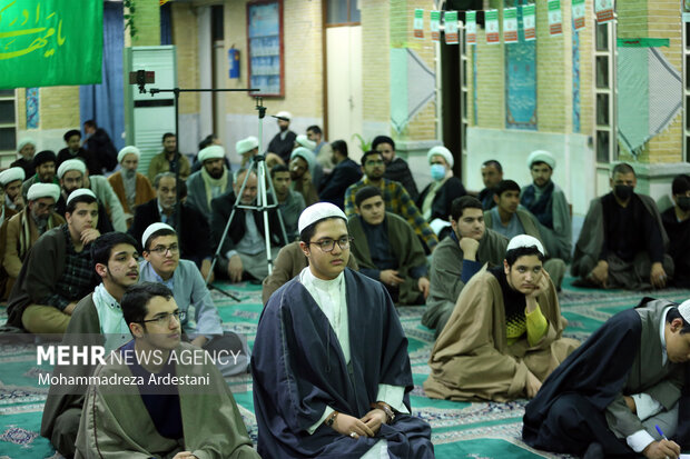 بزرگداشت دهه فجر و نهضت جهاد تبین با سخنرانی معاون پارلمانی رییس جمهور در ورامین