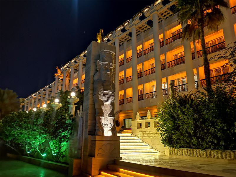 بهترین هتل های کیش با بهترین موقعیت و دسترسی را ببینید