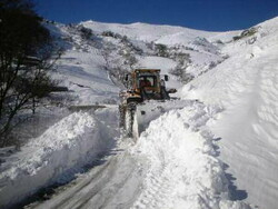 نجات ۱۳۸ نفر از برف و کولاک / تلفن ۵۰ روستا قطع است