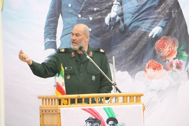 استکبار جهانی از ابتدا به دنبال تضعیف انقلاب اسلامی بوده است استکبار جهانی از ابتدا به دنبال تضعیف انقلاب اسلامی بوده است