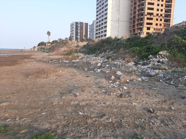 زباله محمودآباد در کام دریا ریخته می شود/ یک بام و چند صدا