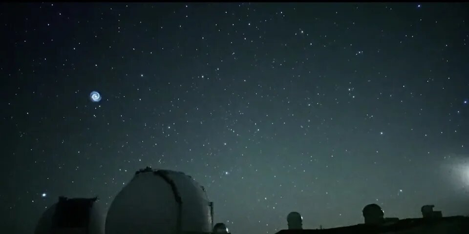 تلکسوپ ژاپنی نور مارپیچ درخشانی را در آسمان شب رصد کرد