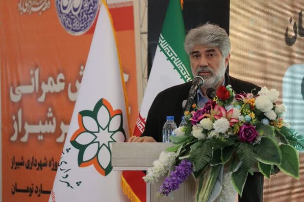 مرحله نخست جهش عمرانی کلانشهر شیراز کلید خورد