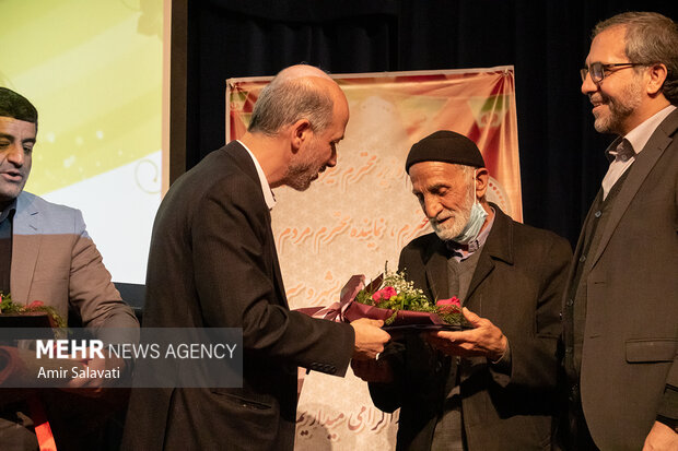 وزیر نیرو در سرخه
