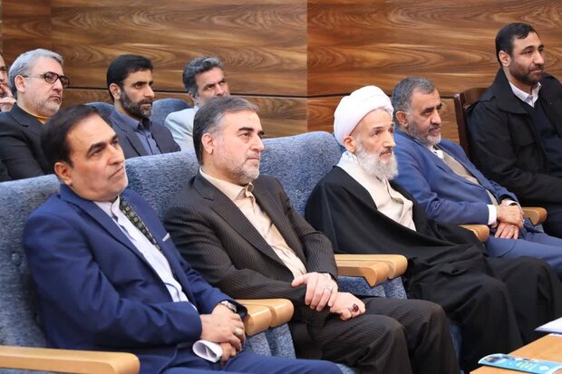 ۱۸۰ شبکه داخلی و برون مرزی صدا و سیما فعال است