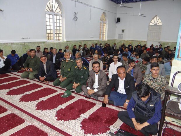 مردم ایران از انقلاب و دستاوردهای آن دفاع میکنند