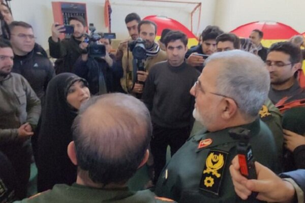 سپاه تا آخر کنار مردم/تامین دارو در خوی مورد توجه قرار گیرد