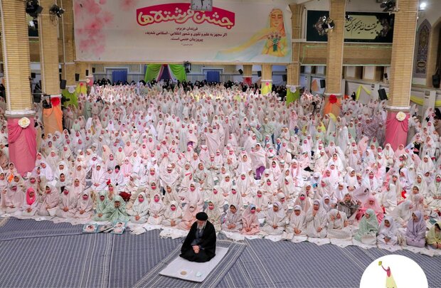 دقایقی پدر و دختری در بیت/ فرشتهها با خودشان رنگ آورده بودند!