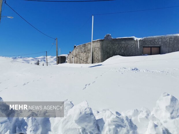 خسارت برف به ۳۰۰ واحد مسکونی فرسوده روستایی در اصفهان خسارت برف به ۳۰۰ واحد مسکونی فرسوده روستایی در اصفهان