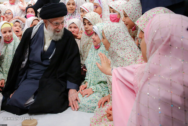 Leader attends Taklif Celebration for young school girls