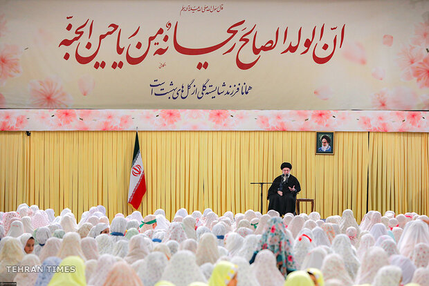 Leader attends Taklif Celebration for young school girls