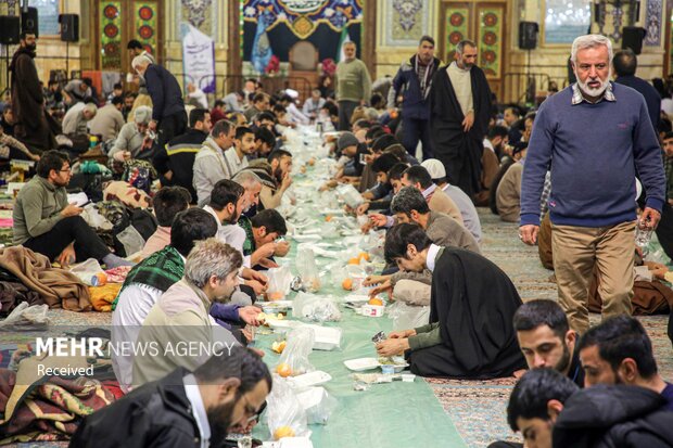 جانب من مراسم الاعتكاف بمسجد "جمكران" في قم المقدّسة