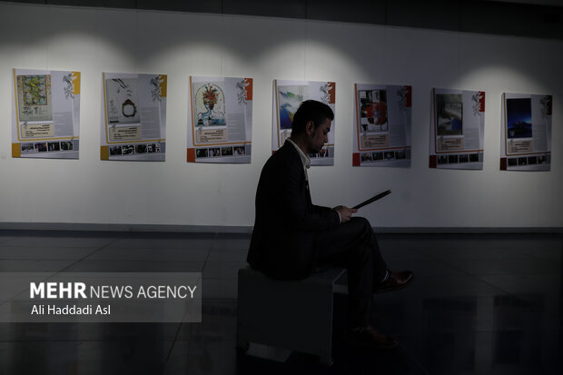 پنجمین روز از چهل و یکمین جشنواره فیلم فجر با اکران فیلم‌های بعد از رفتن و کت چرمی در پردیس سینمایی ملت در حال برگزاری است