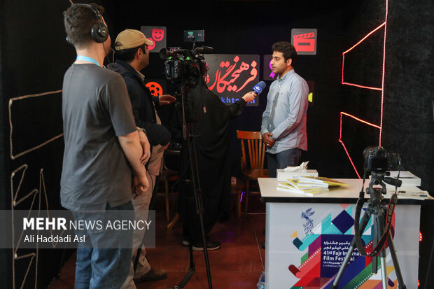 پنجمین روز از چهل و یکمین جشنواره فیلم فجر با اکران فیلم‌های بعد از رفتن و کت چرمی در پردیس سینمایی ملت برگزار شد