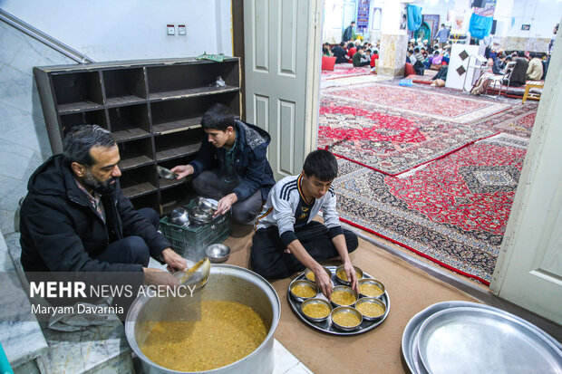 اعتکاف دانش آموزی در بجنورد