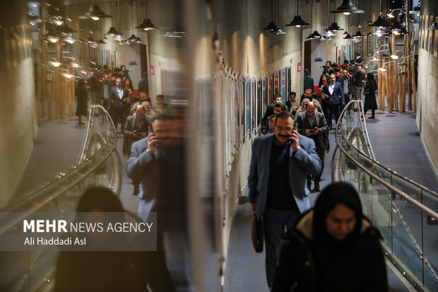 پنجمین روز از چهل و یکمین جشنواره فیلم فجر با اکران فیلم‌های بعد از رفتن و کت چرمی در پردیس سینمایی ملت برگزار شد