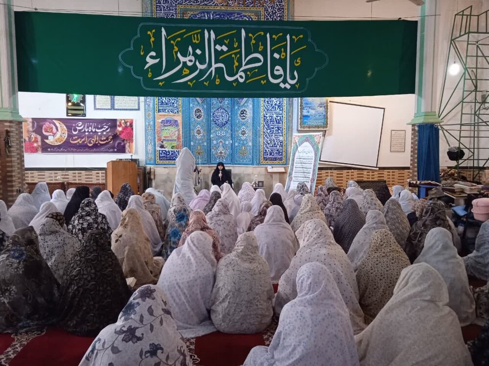 حضور چشمگیر دهه هشتادیها در مراسم اعتکاف اردبیل