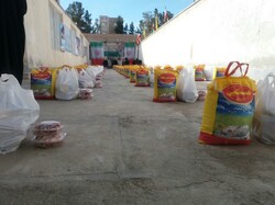 توزیع۱۵۰۰ بسته معیشتی بین خانواده‌های کم برخوردارسیستان وبلوچستان