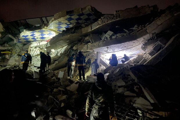 زلزله ۷.۴ ریشتری/ ۲۸۴ نفر در ترکیه و ۲۳۷ نفر در سوریه جان باختند