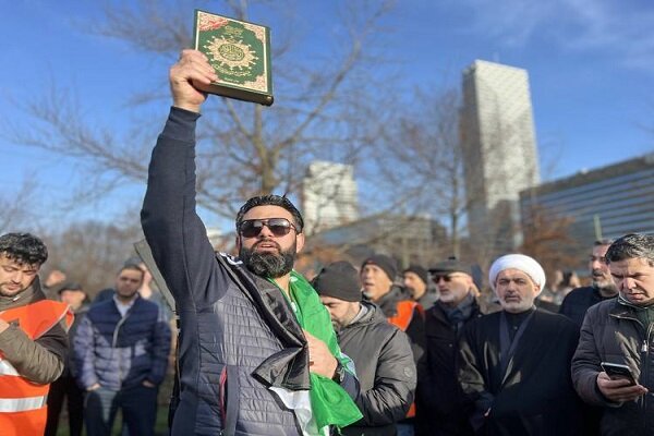Kur'an-ı Kerim'e yönelik saldırıları Hollanda protesto etti