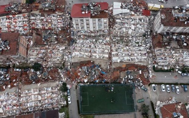 زلزله ۷.۷ ریشتری/ ۱۰۱۴ نفر در ترکیه و۴۳۰ نفر در سوریه جان باختند