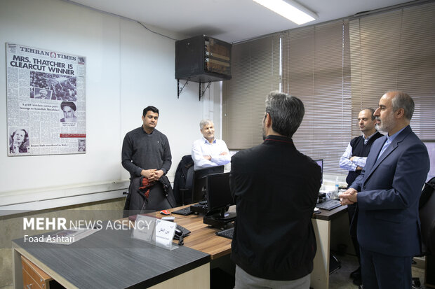  ناصر کنعانی سخنگوی وزارت امور خارجه در حال بازدید از تحریریه روزنامه تهران تایمز  است 