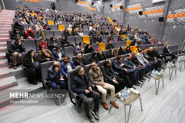 افتتاحیه جشنواره فیلم فجر در همدان