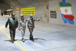 ساخت پایگاه‌های امن نظامی تداوم خواهد داشت/ ایران هدفی آسان برای دشمنان نخواهد بود