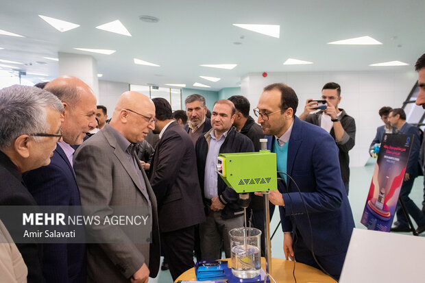 افتتاح سالن همایش شهید سلیمانی با حضور وزیر علوم