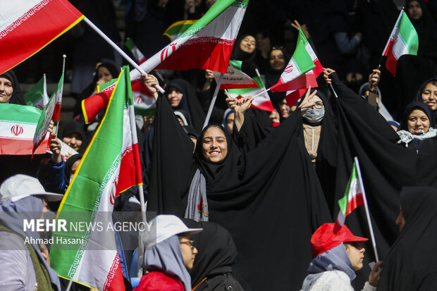جشن بزرگ دختران دهه هشتادی انقلاب در مشهد