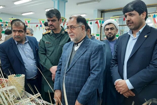 نمایشگاه دستاوردهای مهارت آموختگان فنی و حرفهای گناوه برپا شد نمایشگاه دستاوردهای مهارت آموختگان فنی و حرفهای گناوه برپا شد