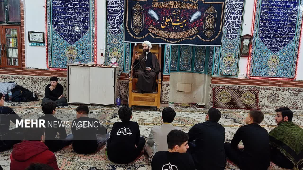 عاشقانه آمدند و عارفانه ماندند/ ۳ روز در پناه مولا در قالب اعتکاف