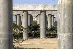 ۳ پل ارتباطی متوقف مانده در عباس آباد به مرحله افتتاح رسیده است