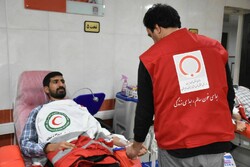 اهدای ۱۴۵ واحد خون به مناسبت گرامیداشت دهه فجر