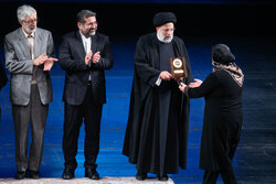 چهلمین جایزه کتاب جمهوری اسلامی ایران