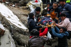 پیرمرد ۷۷ ساله ۲۱۲ ساعت پس از زلزله در ترکیه نجات یافت