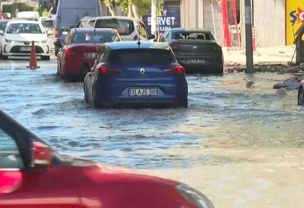 مصائب ترکیه؛ استان حاتای بعد از زلزله زیر آب رفت+ عکس