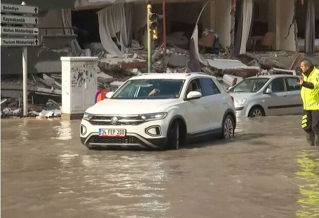 مصائب ترکیه؛ استان حاتای بعد از زلزله زیر آب رفت+ عکس