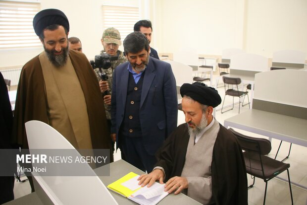 بازگشایی نخستین کتابخانه عمومی دولتی ایران 16