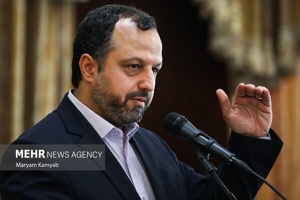 وزير الاقتصاد الإيراني يصل مصر للمشاركة في الاجتماع السنوي للبنك الآسيوي للاستثمار