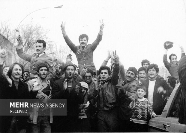 امام خمینی(ره) برادری و وحدت را معنا کرد