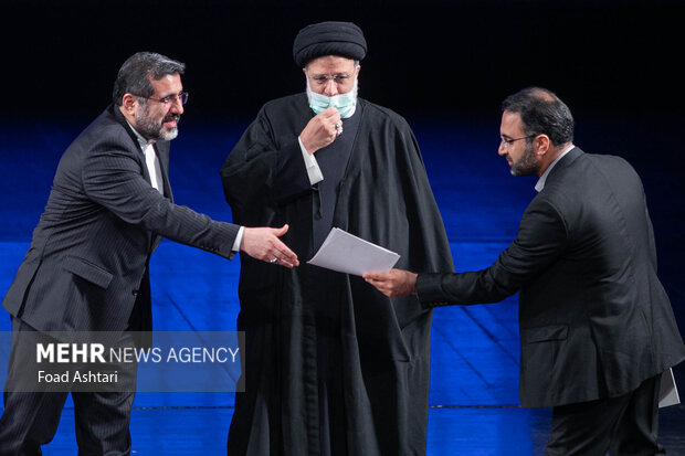 چهلمین جایزه کتاب جمهوری اسلامی ایران 11