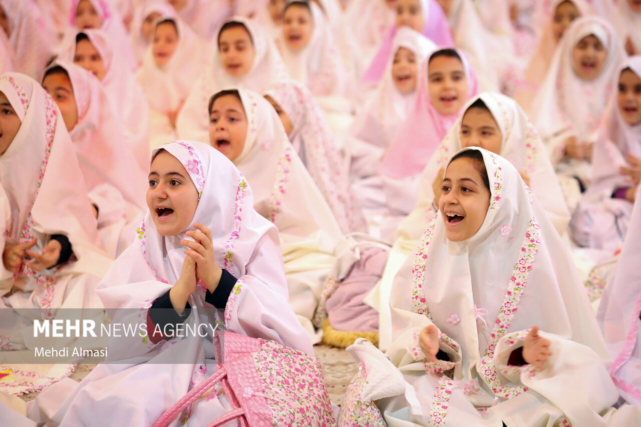 جشن تکلیف ۲ هزار نفری دختران یزد برگزار می‌شود