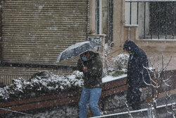 شن‌های تهران جوابگوی حجم برف نیست