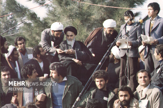امام خمینی (ره )  در ایام مبارزات انقلاب اسلامی