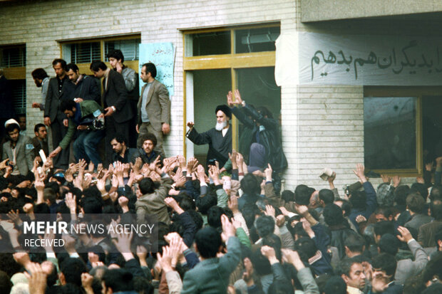 امام خمینی (ره )  در ایام مبارزات انقلاب اسلامی