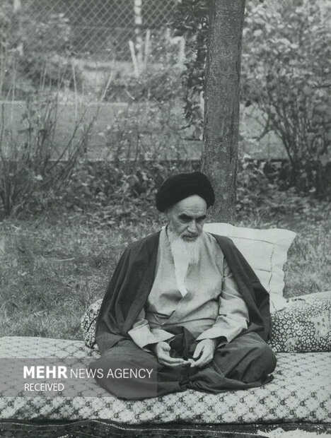 امام خمینی (ره )  در ایام مبارزات انقلاب اسلامی